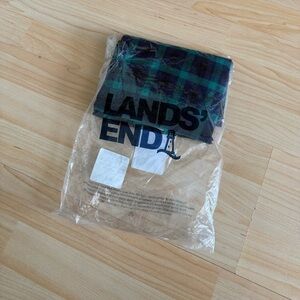Lands end Emerald Green and Navy Gingham Scarf